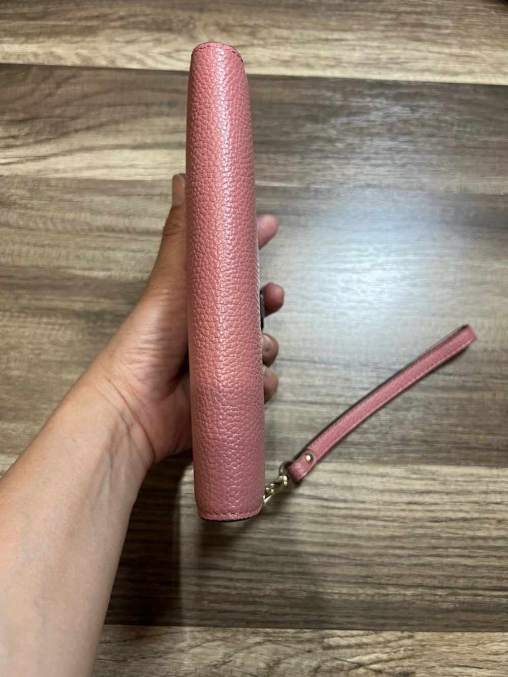 Michael Kors Pink Leather Large Wristlet bifold Wallet - Picture 5 of 9